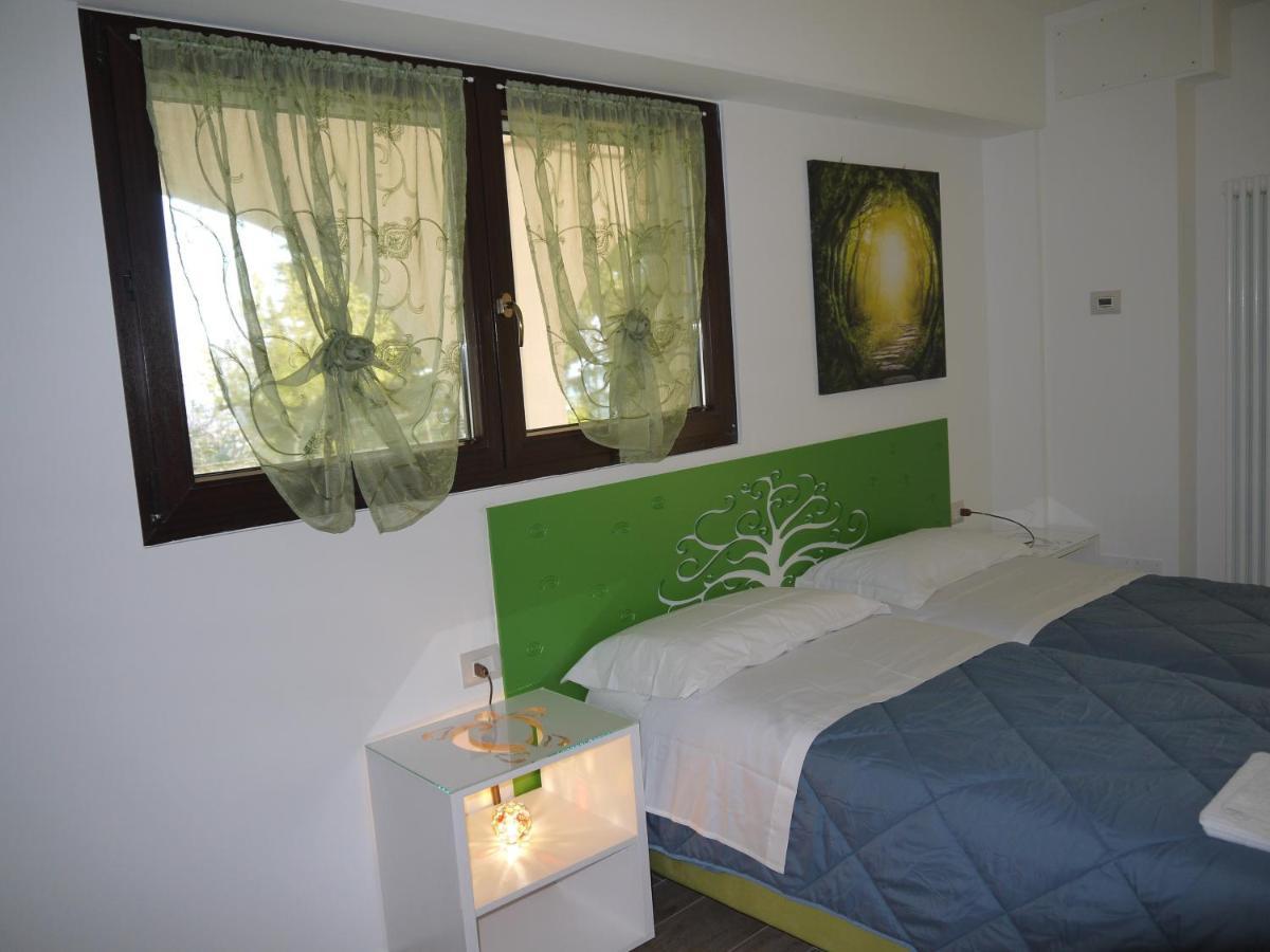 "Cara Pace" In Collina Per Famiglie Bed & Breakfast Montefiore Conca Exterior photo
